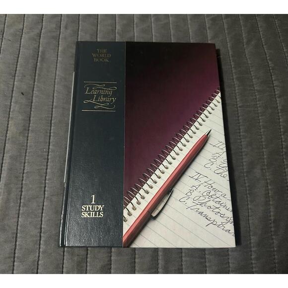 The World Book Learning Library Set (Volumes 1 + 3) 1986 Home Reference Textbook - Picture 3 of 10